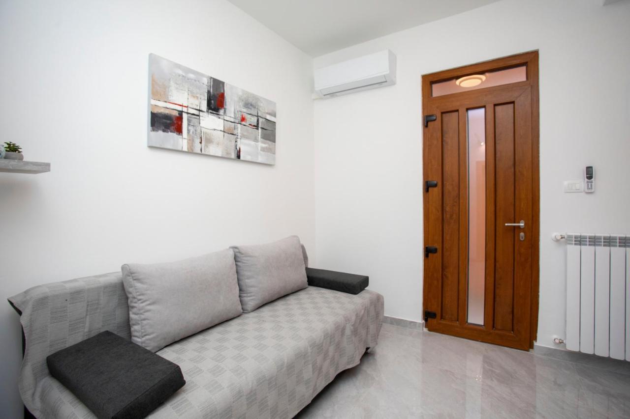 Apartmani Marica Plomin Buitenkant foto